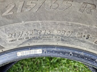 Predám 4 zimné gumy 215/65 R16 - 2