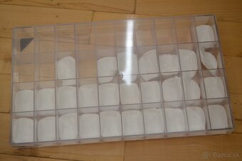 KINDER krabičky 40-miestna - 2