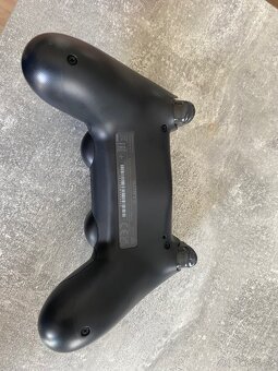 Ps4 ovladač - 2