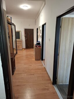 Prenájom – 4 izbový byt s terasou- Prievidza - 2