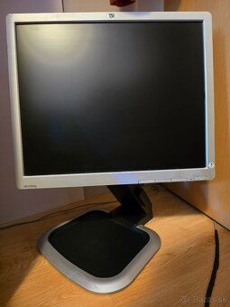 Monitor HP L1950g 19" LCD funkčný - 2
