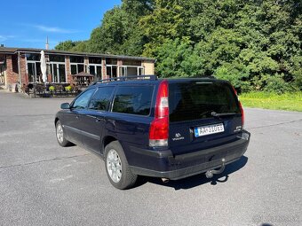 VOLVO V70 2,5 T 4x4 - 2