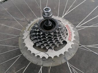 Predám zadné 28" koleso na bicykel - 2