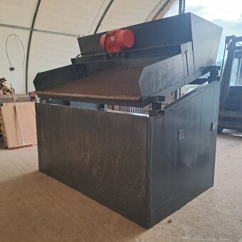 Třídička zeminy - 2