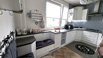 REZERVOVANÉ - Pekný 3.-izbový byt s loggiou po kompletnej re - 2