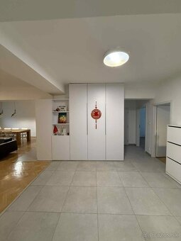 PRENÁJOM – priestranný 4iz byt v BA I – Staré mesto - 2