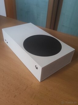 Predám Xbox Series S 512GB – veľmi dobrý stav - 2