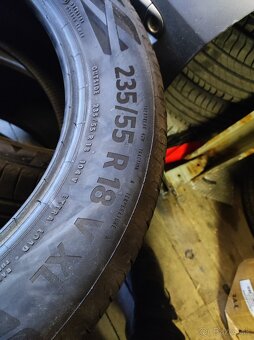 235/55/18 Continental - 2