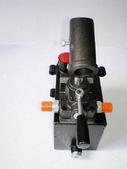 Ručná hydraulická pumpa - 2