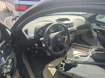Alfa romeo 147 - 2