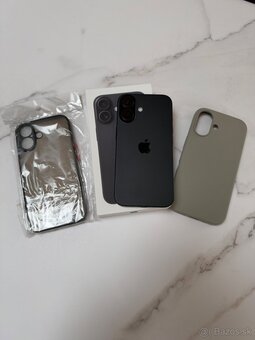 Apple IPhone 16 128GB čierny - 2