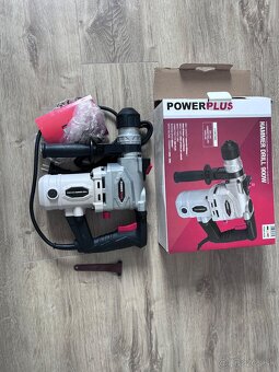 príklepová vŕtačka POWERPLUS 900W - 2