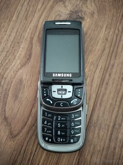 Samsung d500 - 2