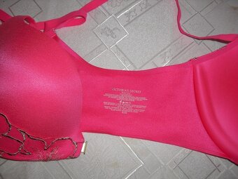 Victorias secret zapinanim v predu - 2