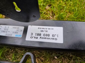 Odnímateľné ťažné zariadenie na VW Golf 4 - 2