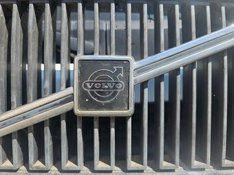 Volvo 740,760 Predná maska - 2
