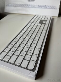 Apple Magic Keyboard 2024 with Touch ID and Numeric Keypad - 2