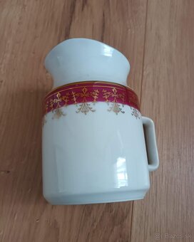 Porcelánová mliekovka - 2