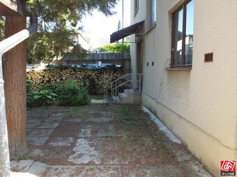 Rodinný dom v tichej lokalite, v širšom centre mesta-ZNÍŽENÁ - 2