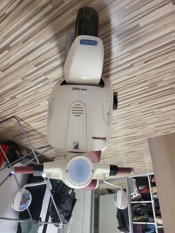 Detská elektricka motorka Peg-Pérego Vespa - 2