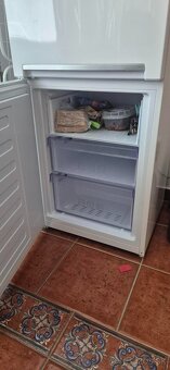 Chladnička s mrazničkou BEKO - 2