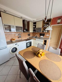 Trnava-ponúkame na predaj 4 izb. byt na Starohájskej ulici. - 2