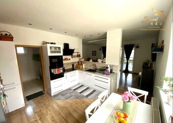 Príjemný a moderný rodinný dom, vhodný aj ako chalupa - 2