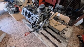 Rozpredám motor Sprinter OM 611.987 - 2