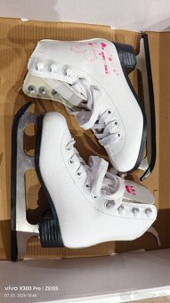 Dievčenské korčule na ľad 29 - 2