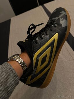 Umbro panska halova obuv 42,5 - 2