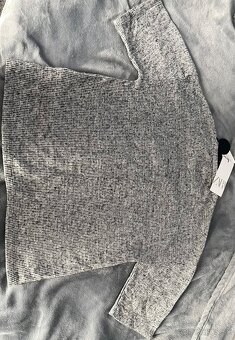 Predám nový sveter Zara - 2