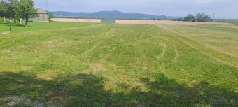 Rovinatý pozemok na stavbu RD - 2