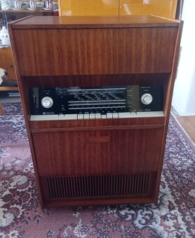 Gramafon skrinkový A - 104 - 2