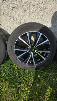 Predám sadu hliníkových diskov s letnými pneumatikami Goodye - 2