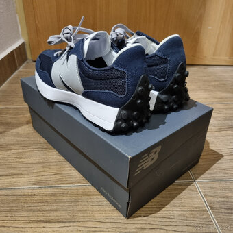 New Balance 327 - 2