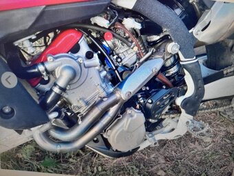 HUSQVARNA TC 450 - stav novej - 2