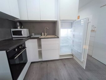 Exkluzívna ponuka-Garsónka s balkónom.24 m2 - Hliny 5 - 2