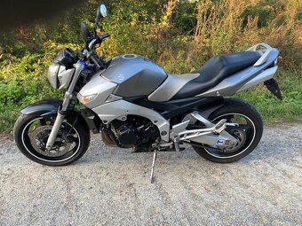 Predám SUZUKI GSR 600 - 2