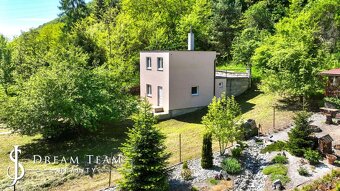REZERVOVANÉ - Viničný dom s pozemkom 1060m2 Veľké Turovce - 2