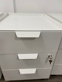 Ikea zasuvkova skrinka TROTTEN - 2