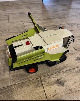 Bruder kombajn Claas - 2
