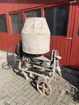 Miešačka na betón - 2
