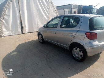 Yaris - 2