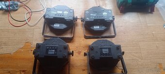 Predám 4x LED PAR ADJ - 2