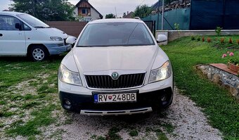 Škoda Octavia Scout - 2