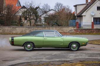 Dodge Charger R/T - 2