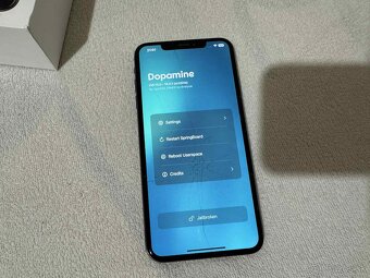 iPhone XS Max 64GB (iOS 16.5.1 - možnosť Dopamine Jailbreak) - 2