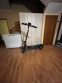 Električka kolobezka IX8 - 2