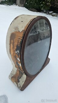 Skrinka na sochu,Nika - 2