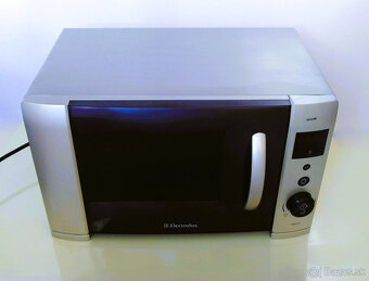Mikrovlnka s grilom Electrolux E11 EMS204DS - 2